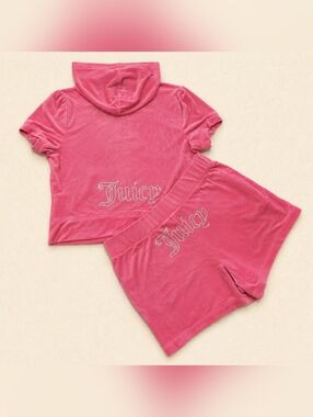 NWOT Juicy Couture Pink Velour Hallow Rhinestone Logo Hoodie & Shorts Set - L